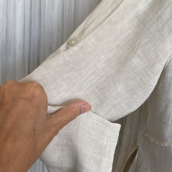 AM Basics 100% linen, beige, lagenlook, asymmetric, button down, tunic!  Large - Picture 12 of 17
